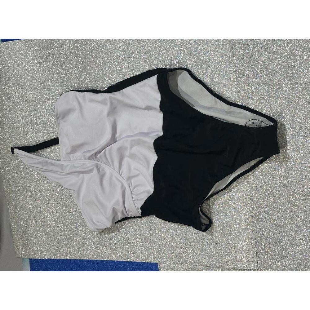 Chic One-Shoulder Swimsuit - Black & White